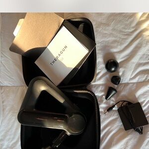 G3 Theragun massage device
